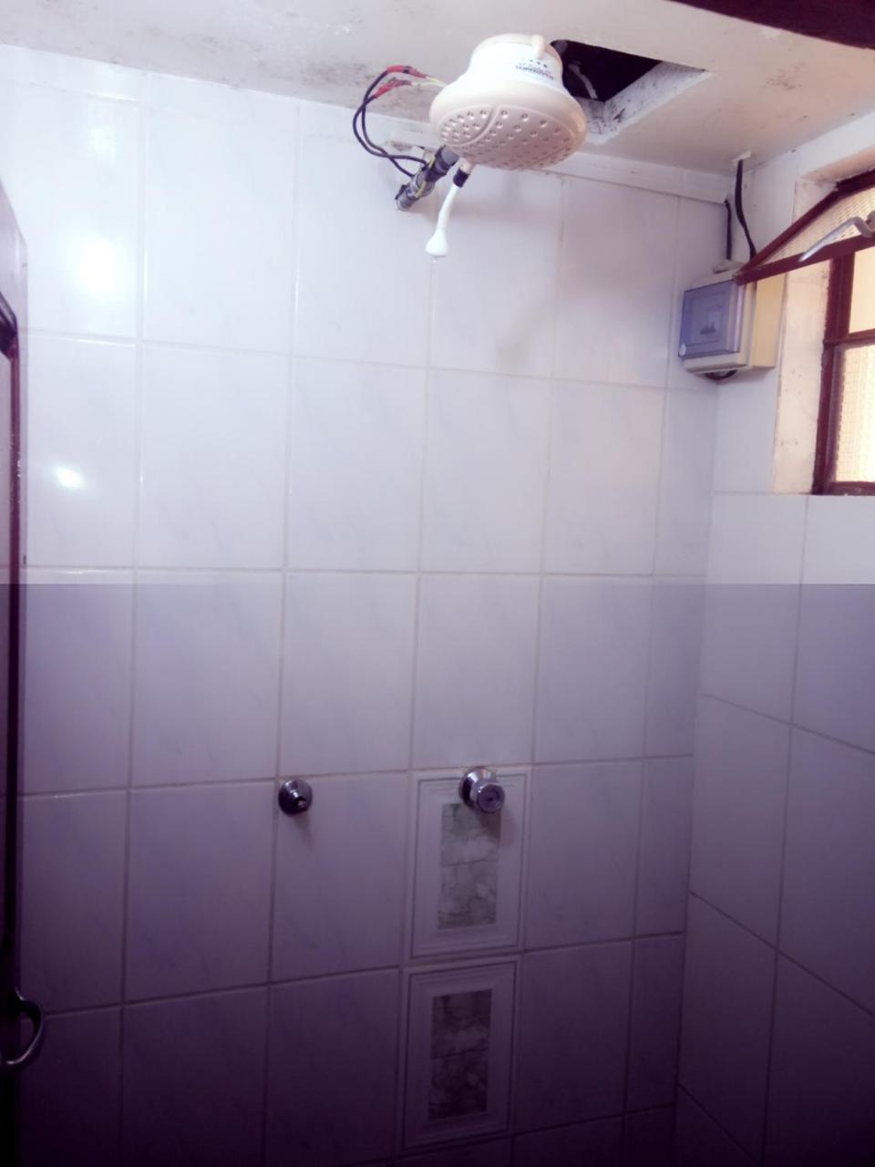 Hostal "La Roca" Уюни Екстериор снимка